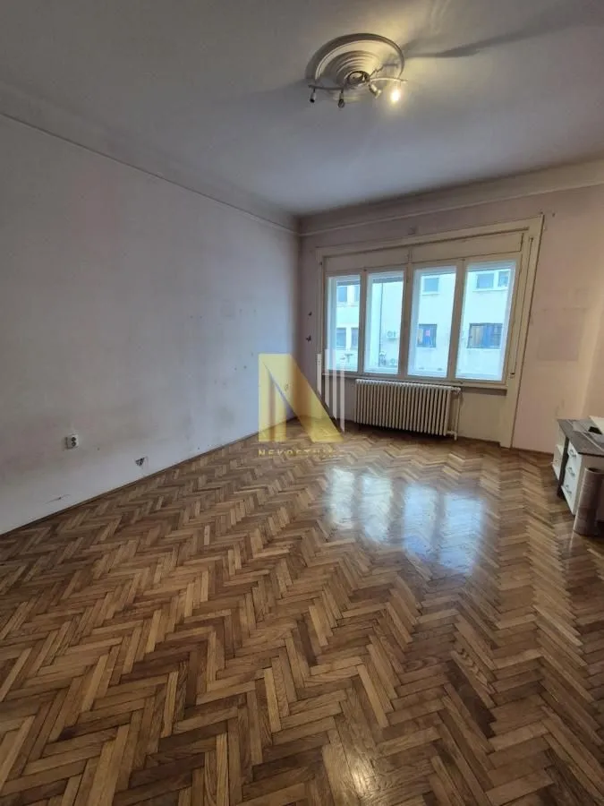 Rent, office space, 122m², Centar, Novi Sad