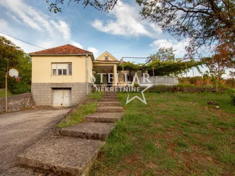 Izdavanje, kuća, 140m², Piperi, Podgorica - image 2