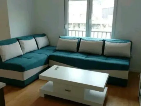 Izdavanje, garsonjera, 36m², Pobrežje, Podgorica - image 1