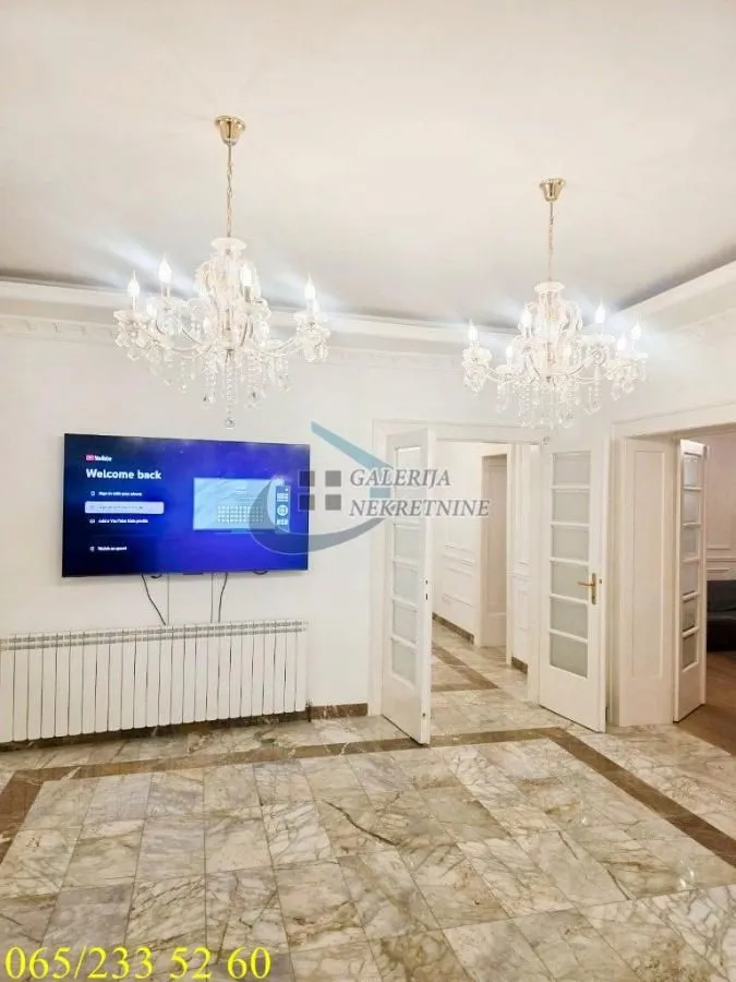 Izdavanje, poslovni prostor, 180m², Savski Venac, Beograd
