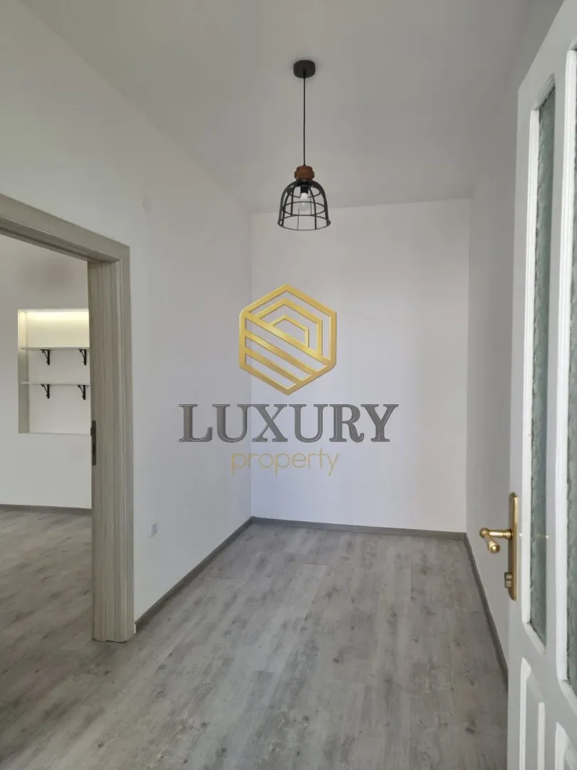 Rent, office space, 60m², Stari Aerodrom, Podgorica