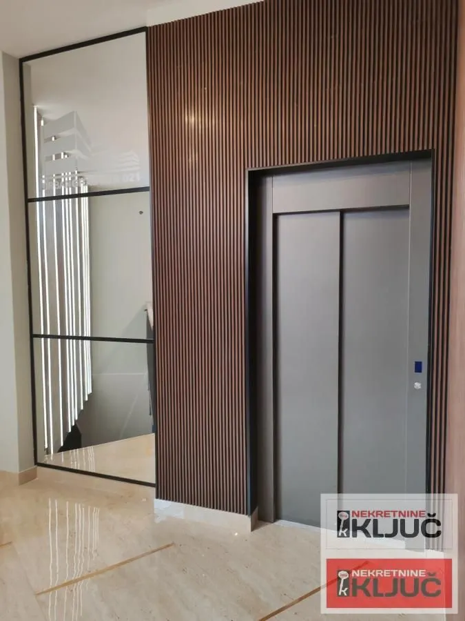Izdavanje, jednosoban stan, 39m², Rotkvarija, Novi Sad Sve Podlokacije