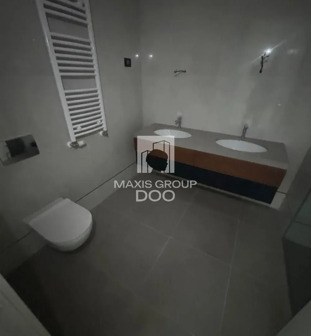 Sale, four bedroom apartment, 153m², Savski Venac, Beograd