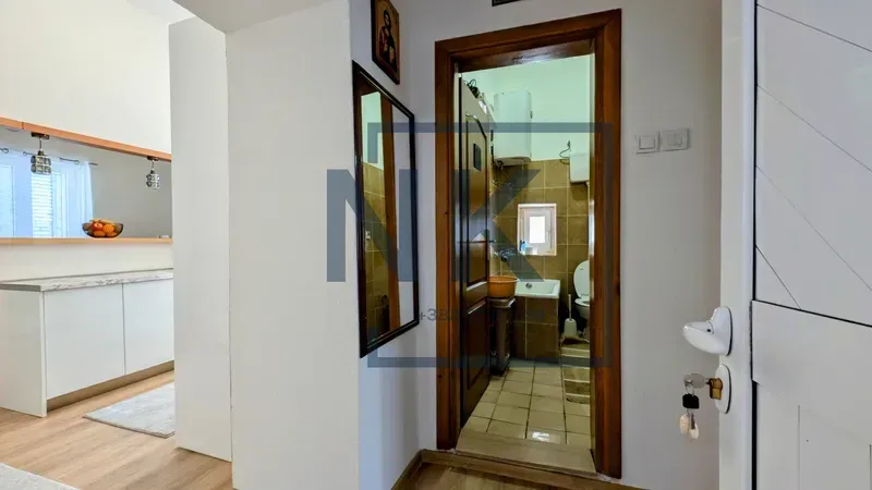 Prodaja, dvosoban stan, 84m², Stara Varoš, Podgorica