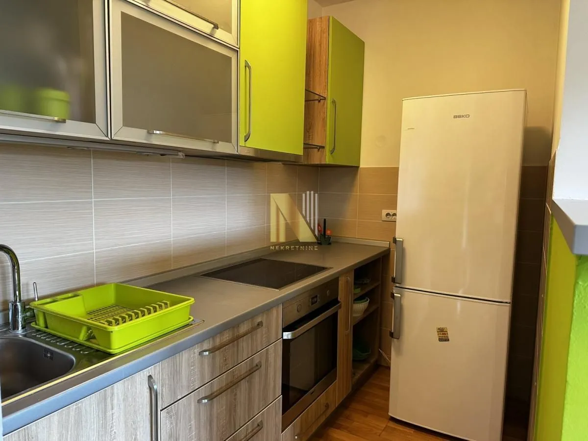 Izdavanje, jednosoban stan, 36m², Adamovićevo Naselje, Novi Sad Sve Podlokacije