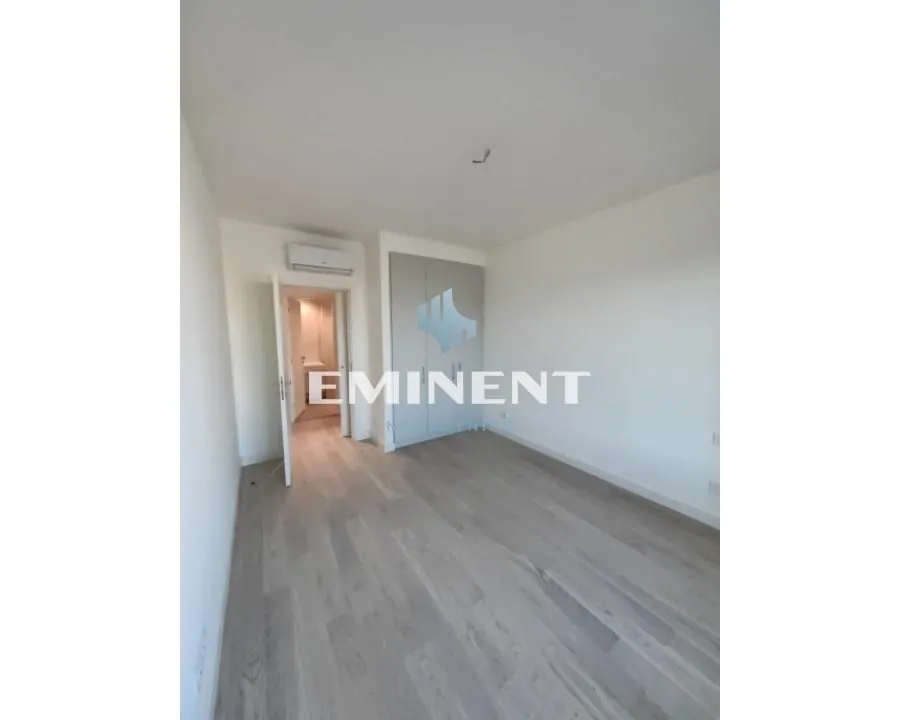 Izdavanje, dvosoban stan, 54m², Savski Venac, Beograd