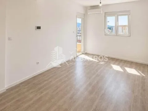 Sale, one bedroom apartment, 462m², Šušanj, Bar - image 7