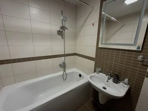 Izdavanje, jednosoban stan, 53m², City Kvart, Podgorica - image 7