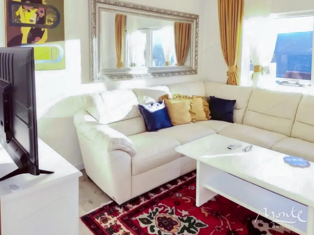 Prodaja, dvosoban stan, 65m², Herceg Novi, Crna Gora