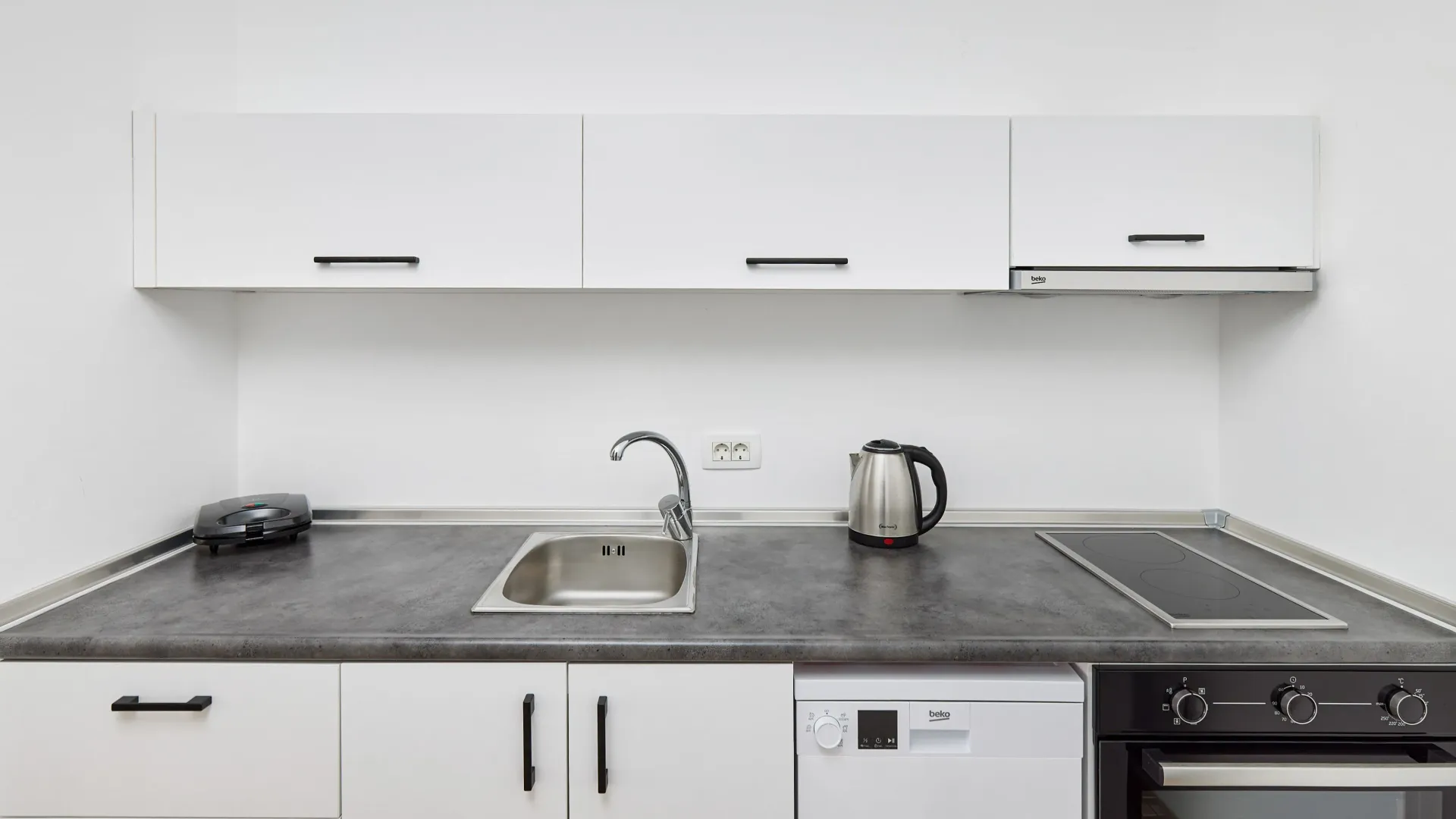 Izdavanje, garsonjera, 19m², Kavač, Kotor