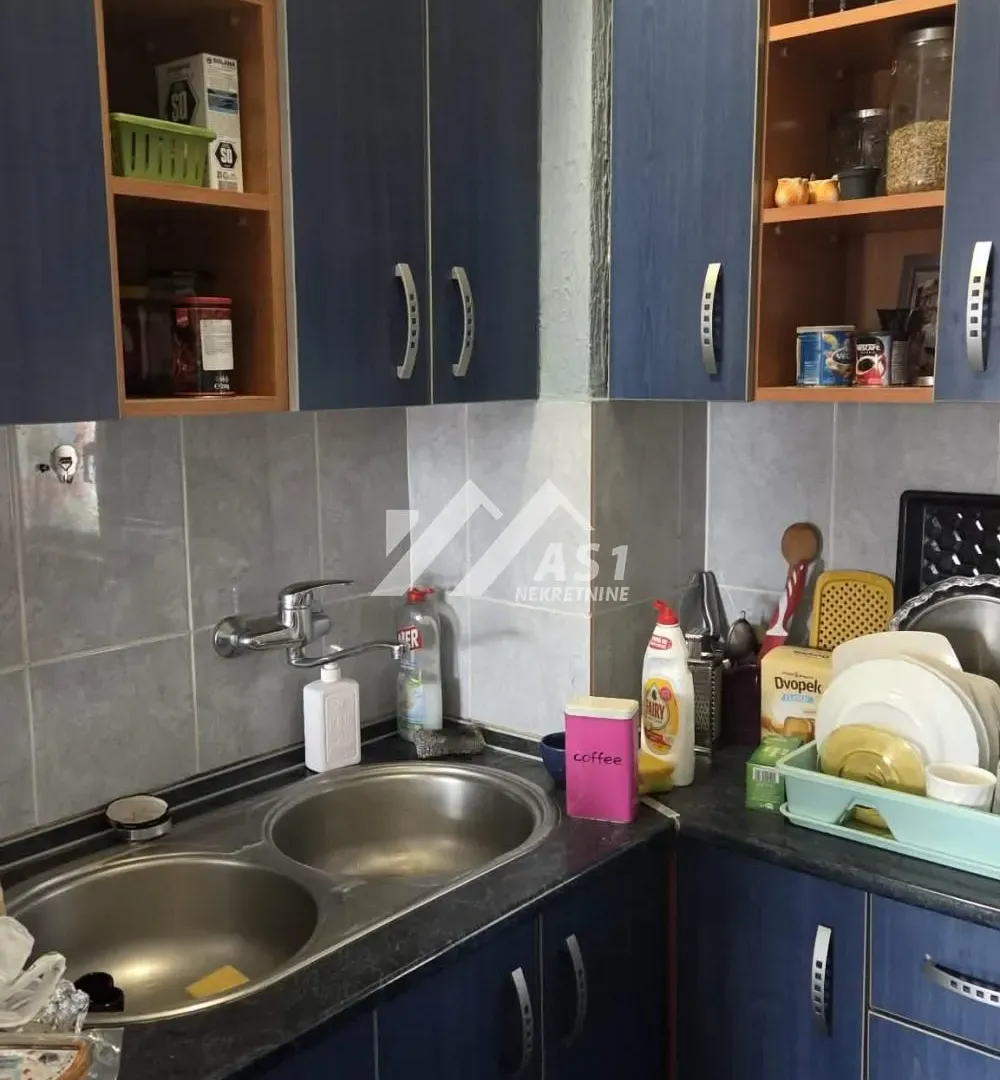 Prodaja, jednosoban stan, 33m², Bulevar Evrope, Novi Sad Sve Podlokacije