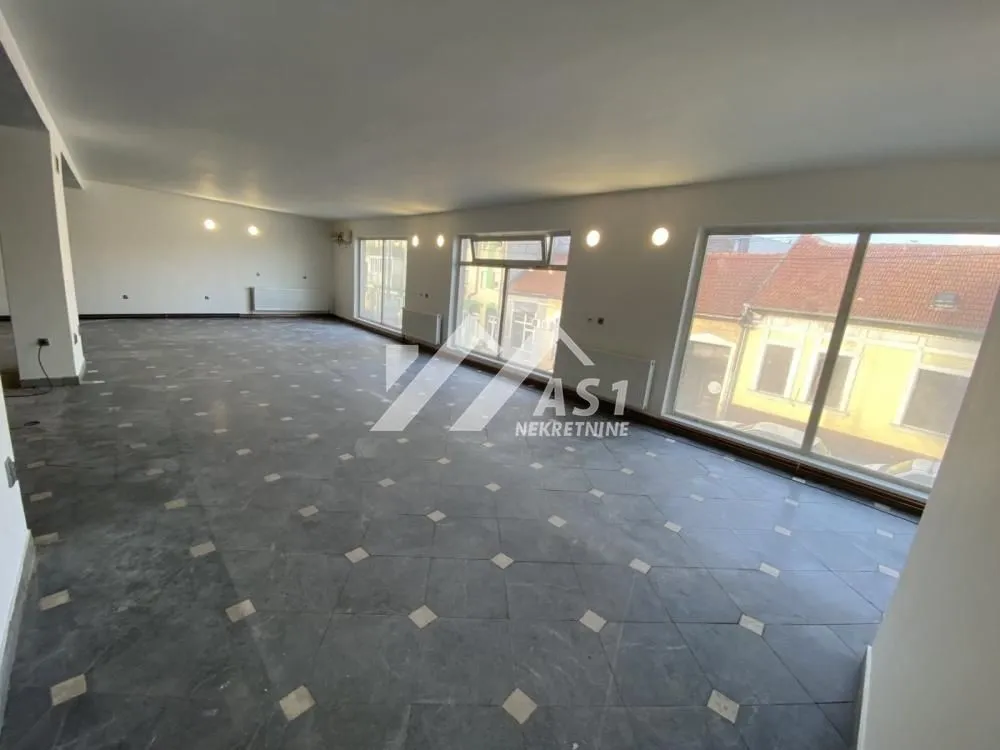 Rent, office space, 200m², Novi Sad Sve Podlokacije, Novi Sad