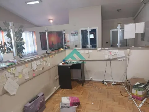 Izdavanje, poslovni prostor, 55m², Dušanovac, Voždovac Sve Podlokacije - image 5