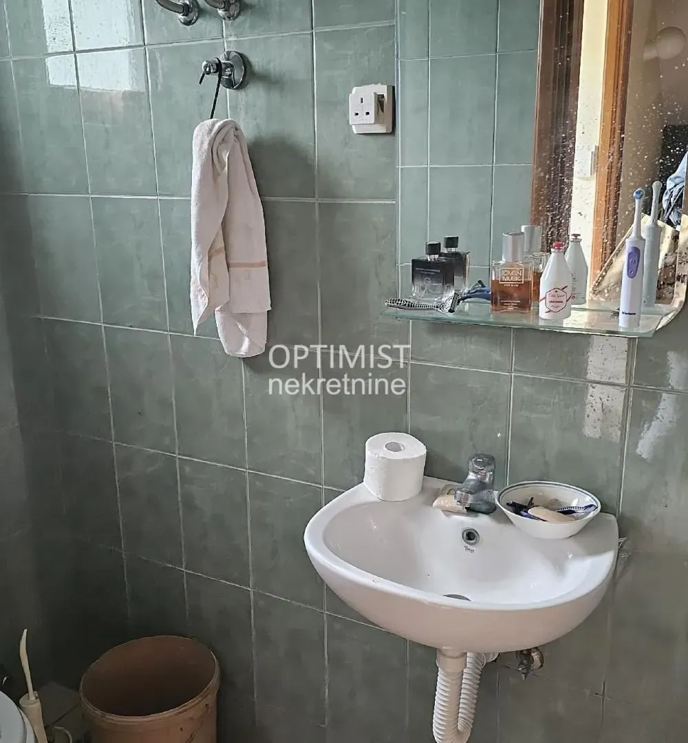 Sale, house, 176m², Batajnica, Beograd
