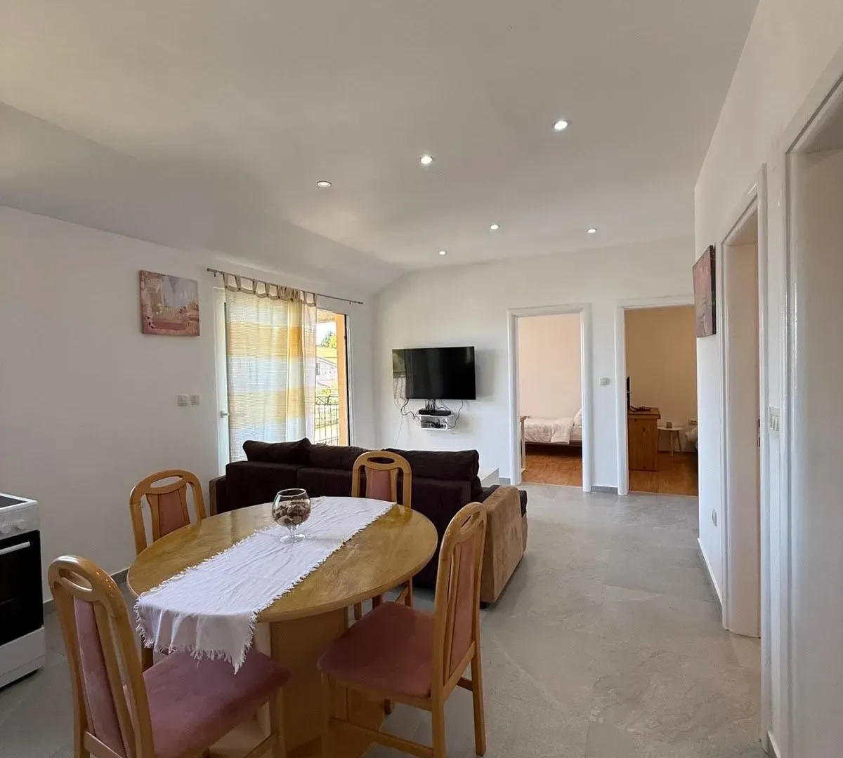Rent, three bedroom apartment, 85m², Gradiošnica, Tivat