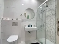 Izdavanje, jednosoban stan, 50m², Central Point, Podgorica - image 8