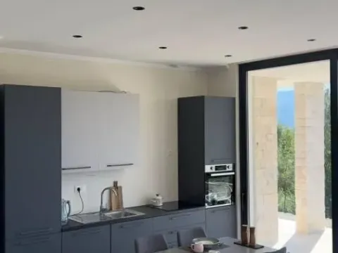 Prodaja, kuća, 180m², Herceg Novi, Crna Gora - image 4