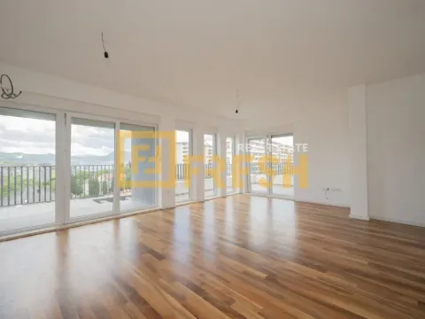 Prodaja, stan, 131m², City Kvart, Podgorica - image 6