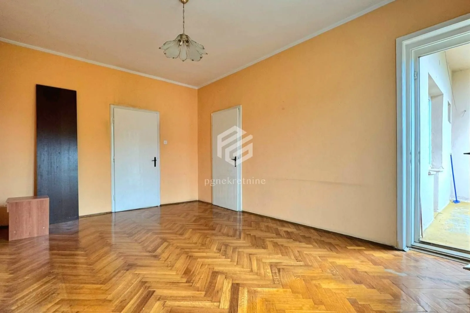 Prodaja, dvosoban stan, 86m², Centar, Podgorica