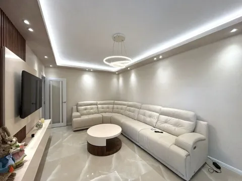 Prodaja, jednosoban stan, 60m², Preko Morače, Podgorica - image 1