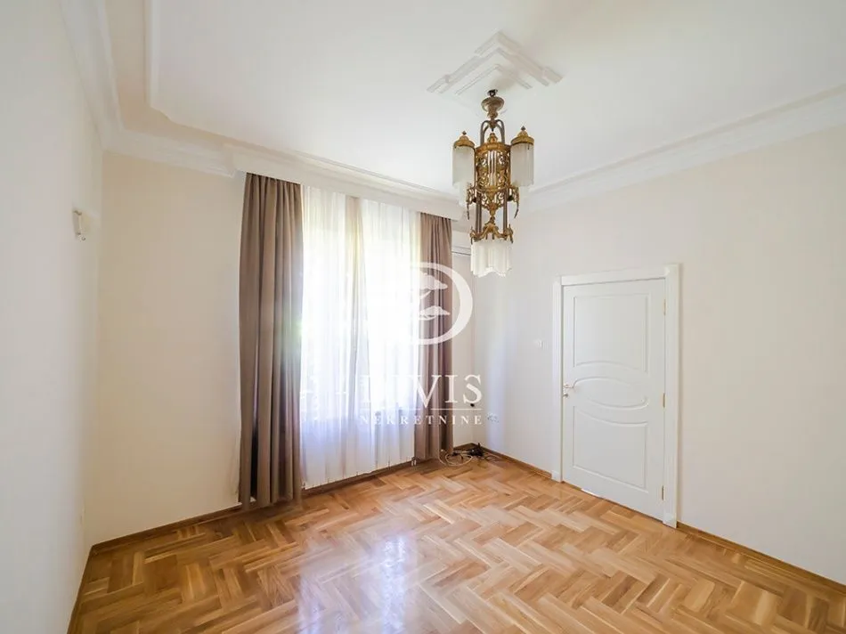 Izdavanje, kuća, 448m², Dedinje Rtv Pink, Dedinje Sve Podlokacije