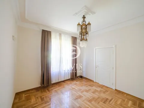 Izdavanje, kuća, 448m², Dedinje Rtv Pink, Dedinje Sve Podlokacije - image 12