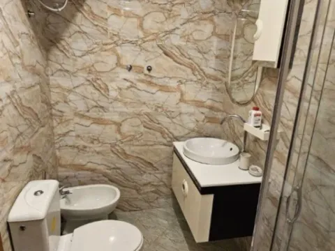 Izdavanje, dvosoban stan, 65m², Stari Aerodrom, Podgorica - image 9