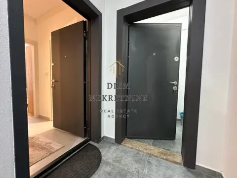 Rent, one bedroom apartment, 43m², Stari Aerodrom, Podgorica - image 16