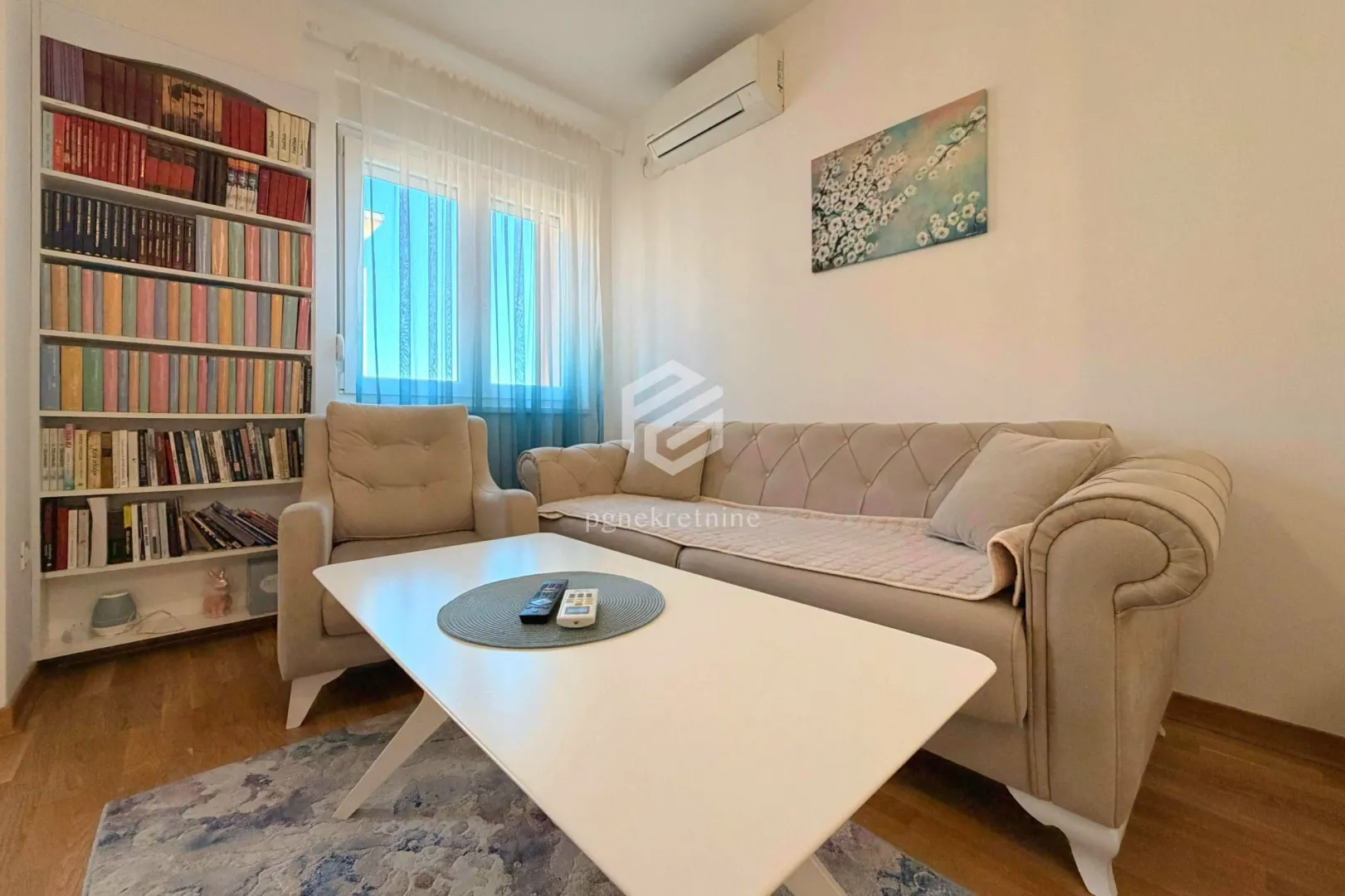 Rent, one bedroom apartment, 43m², City Kej, Podgorica