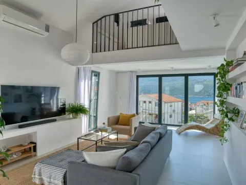 Prodaja, četvorosoban stan, 110m², Đenovići, Herceg Novi - image 4