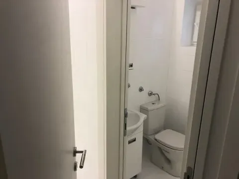 Izdavanje, kuća, 205m², Batajnica, Beograd - image 10