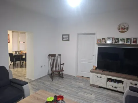 Sale, house, 90m², Novi Bečej, Zrenjanin - image 12