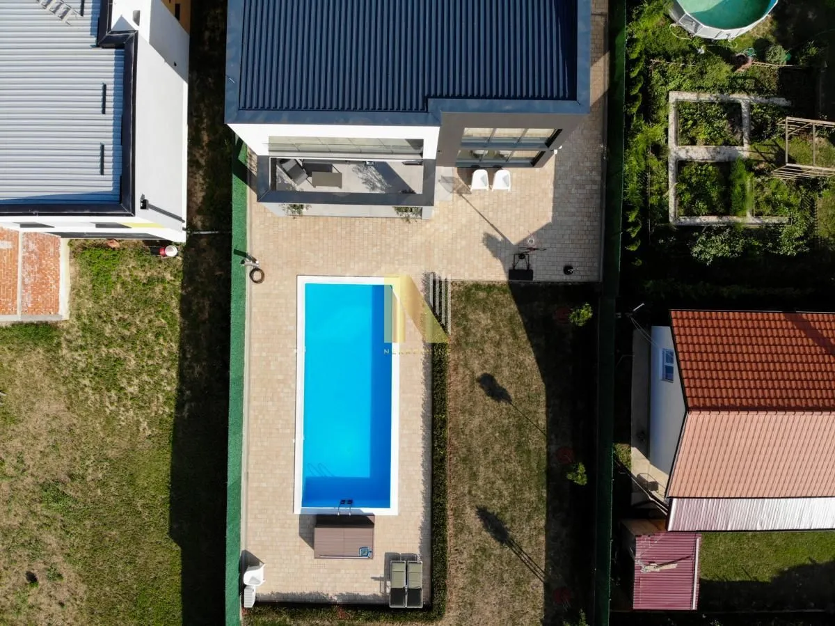 Prodaja, kuća, 334m², Petrovaradin, Novi Sad