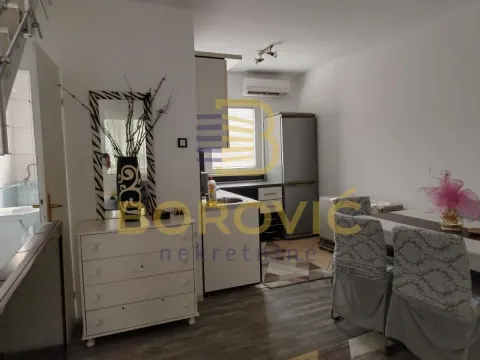 Izdavanje, dvosoban stan, 70m², Mirijevo Sve Podlokacije, Beograd - image 2