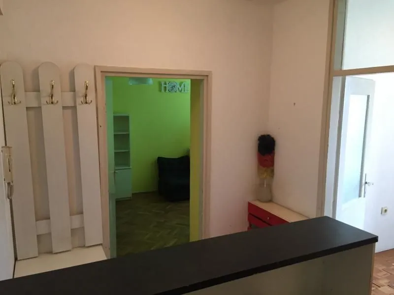 Izdavanje, dvosoban stan, 37m², Sajmište, Novi Sad