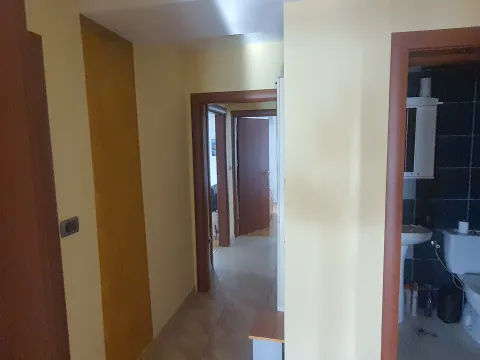 Prodaja, trosoban stan, 91m², 1 maj, Podgorica - image 7