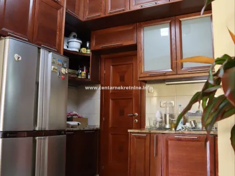 Prodaja, kuća, 200m², Zabjelo, Podgorica - image 9