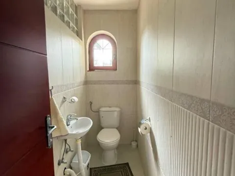 Prodaja, kuća, 204m², Bocke, Petrovaradin - image 49