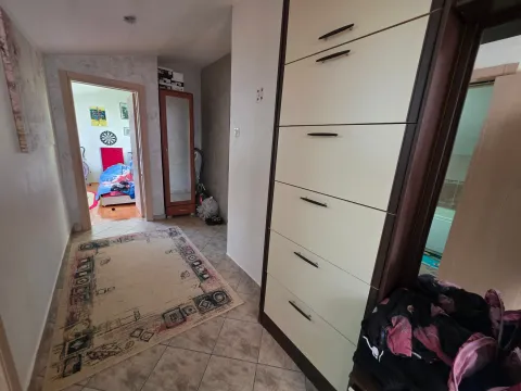 Sale, two bedroom apartment, 83m², Krivi Most, Podgorica - image 12