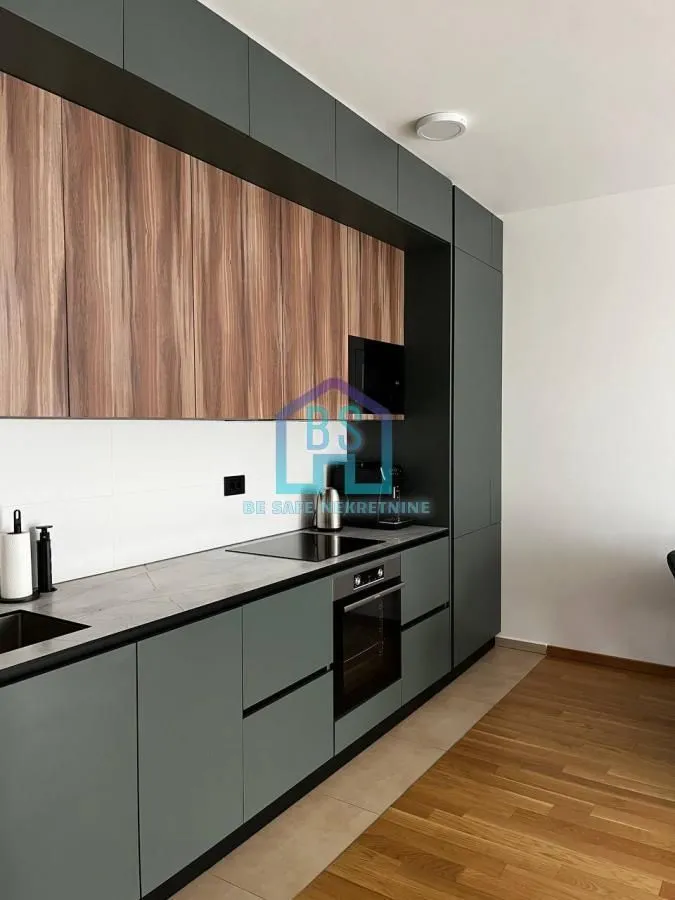 Prodaja, trosoban stan, 67m², Sajmište, Novi Sad