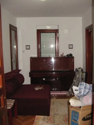 Rent, four bedroom apartment, 80m², Blok 6, Podgorica
