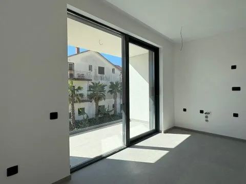 Prodaja, stan, 4147m², Tivat, Crna Gora - image 4