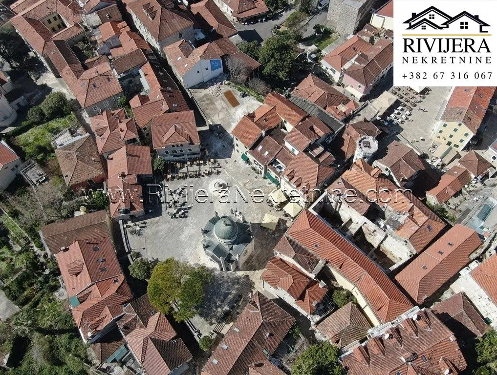 Prodaja, dvosoban stan, 106m², Centar, Herceg Novi