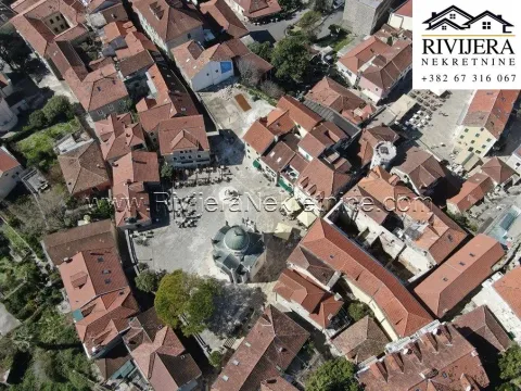 Prodaja, dvosoban stan, 106m², Centar, Herceg Novi - image 1