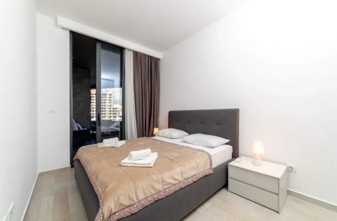 Rent, one bedroom apartment, 54m², Centar, Budva