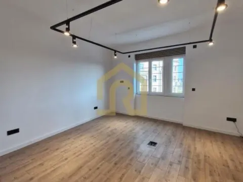 Rent, office space, 110m², Zeleni Venac, Beograd