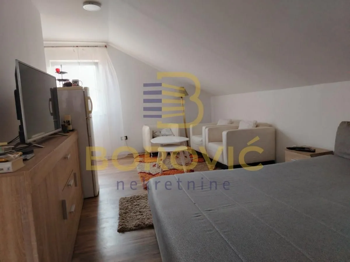 Izdavanje, dvosoban stan, 70m², Mirijevo Sve Podlokacije, Beograd