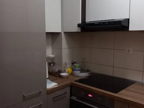 Rent, three bedroom apartment, 82m², Blok 6, Podgorica - image 3