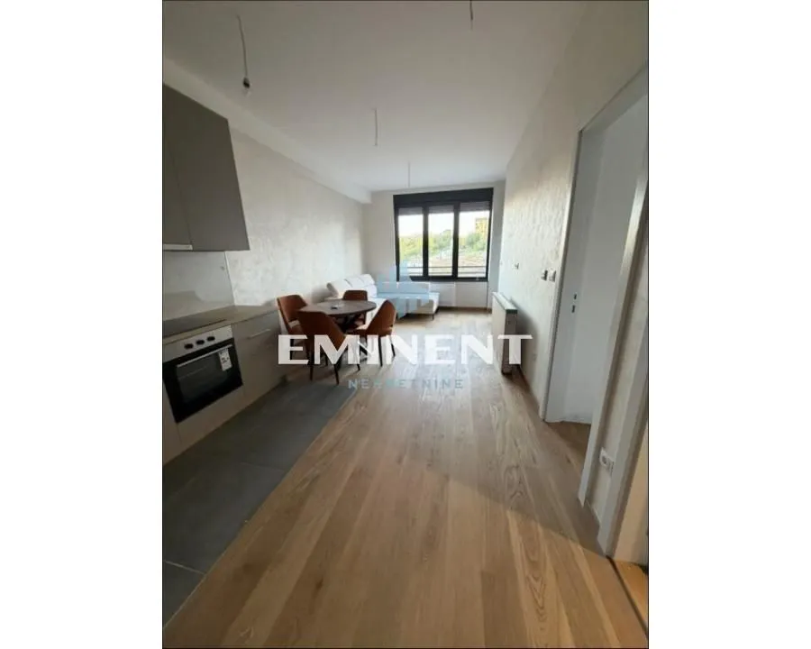 Izdavanje, dvosoban stan, 45m², Trošarina, Voždovac Sve Podlokacije