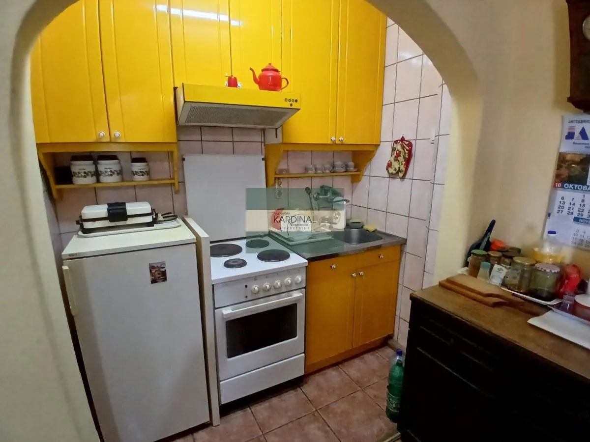 Prodaja, trosoban stan, 79m², Centar, Jagodina